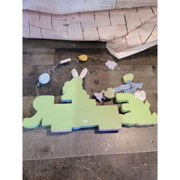 Wooden Easter Bunny carrot butterfly spring sign decor - Picture 5 of 5